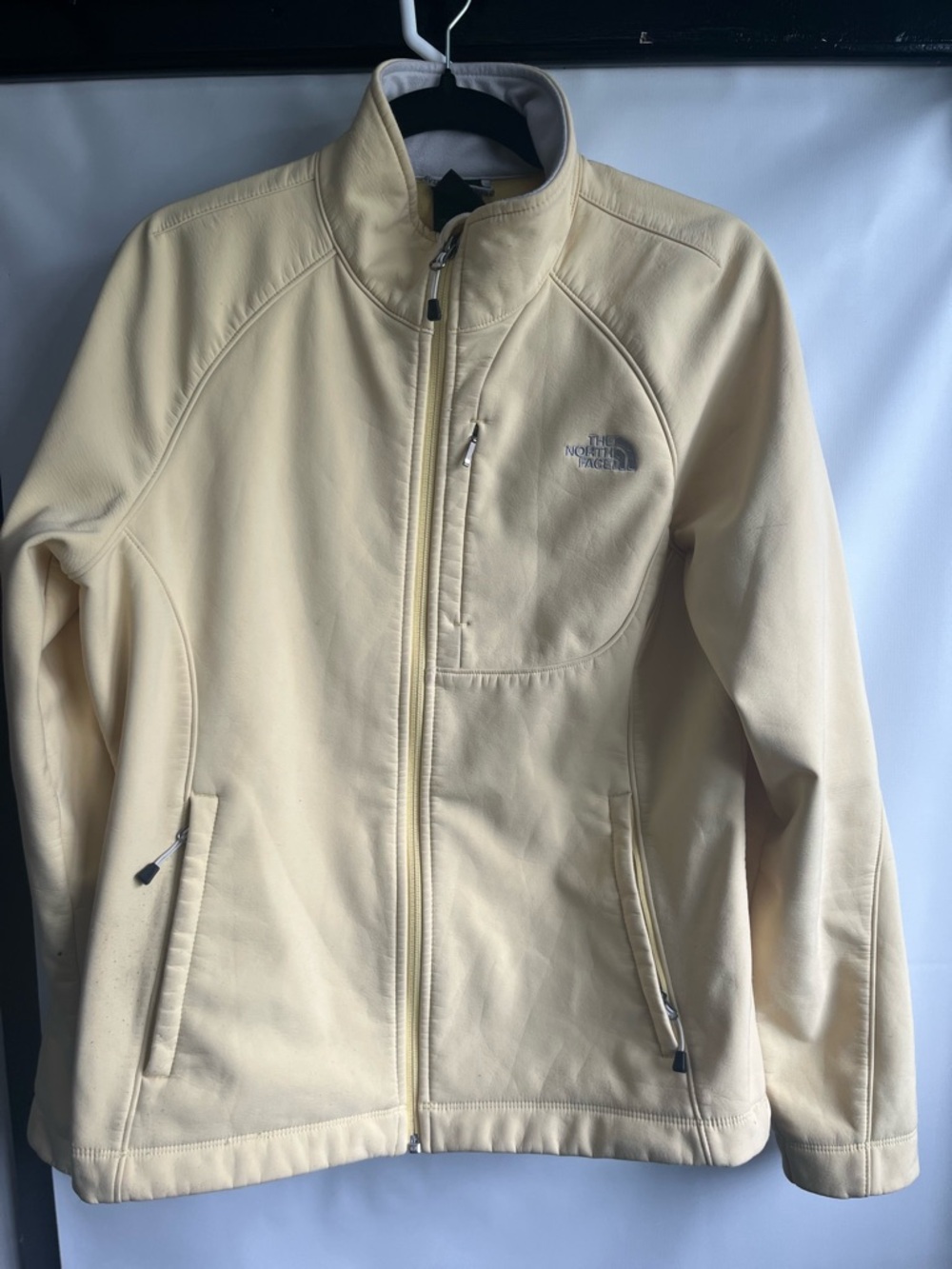 The North Face Women's Light Yellow Softshell Jacket fleece lined large